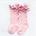 Vente chaude Couleur solide pour bébés filles coton longs chaussettes de tube